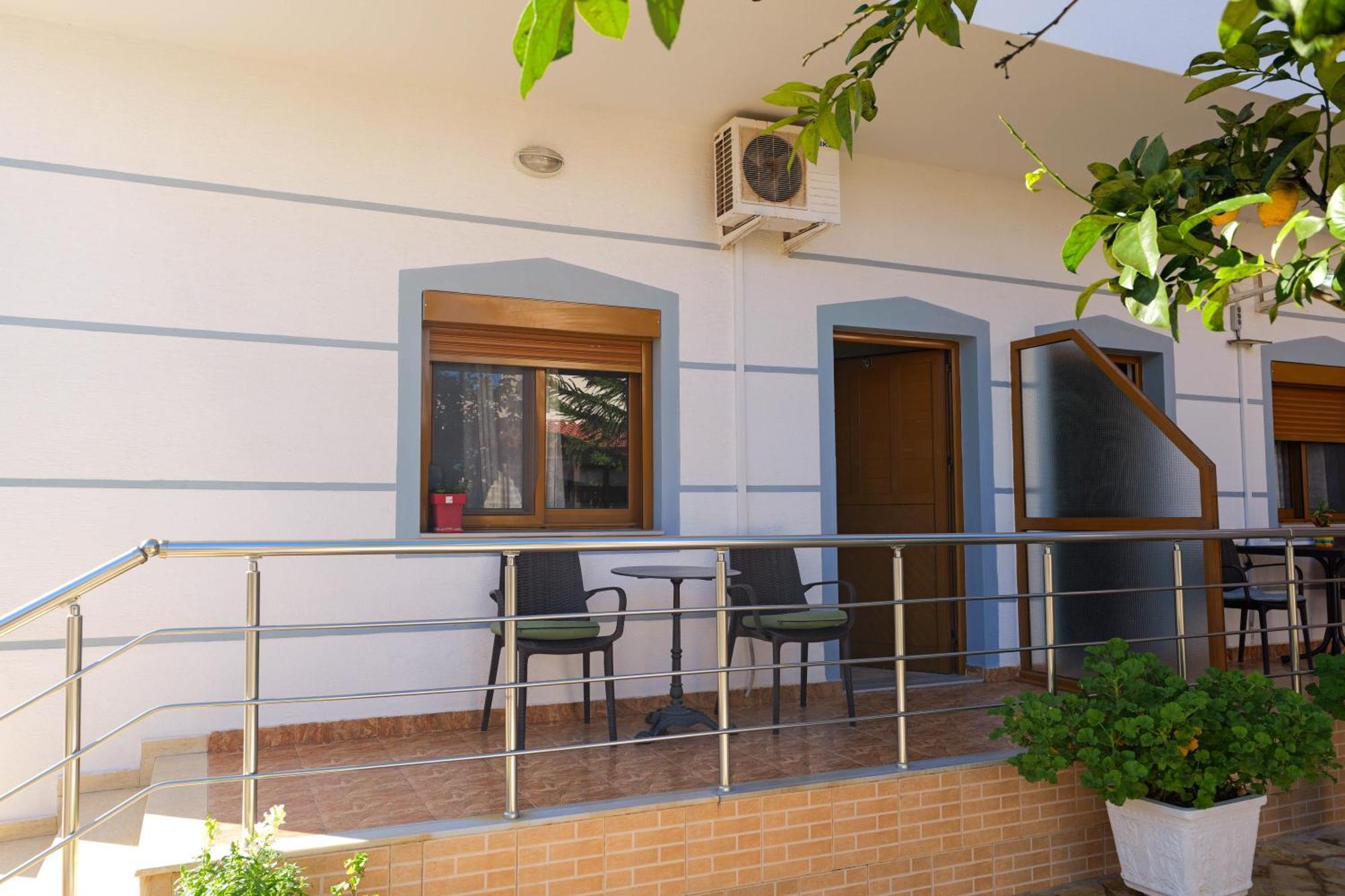 Hotel Chris Ksamil Exterior foto